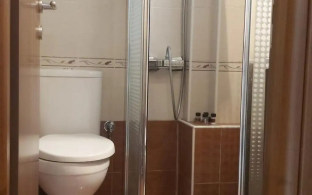 Lavrio port-centre 1bdr Apt with balcony wash machine