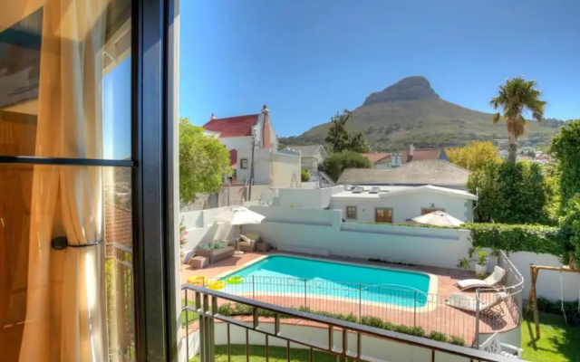 Open Plan 4 Bedroom Houses in City Heart