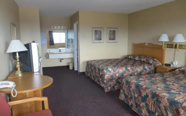 Super 8 Motel - Penticton