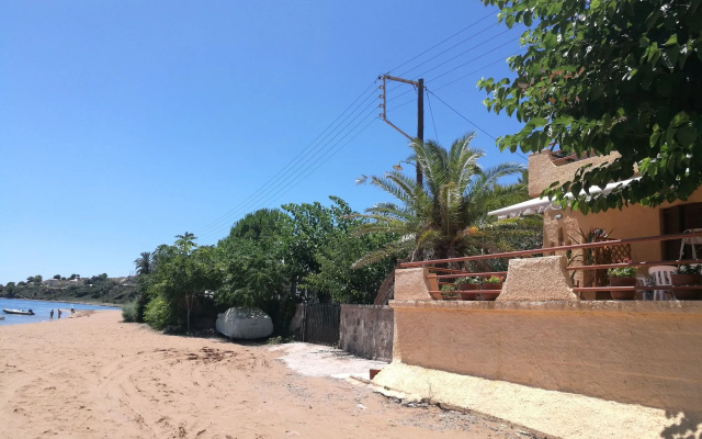 Alekos Beach Houses-Jerasimo