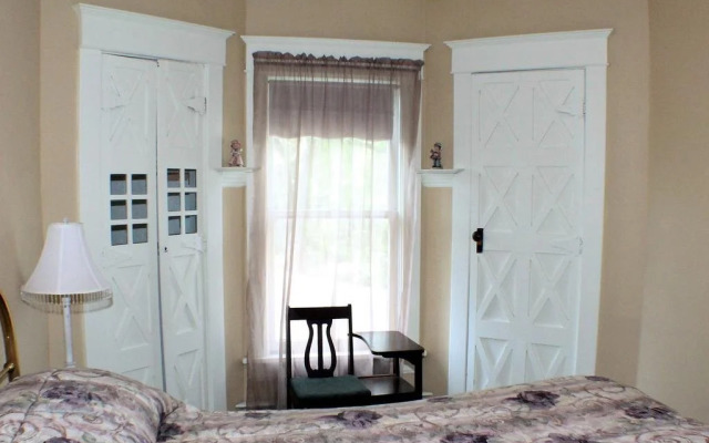 The White Birch Inn & Annex