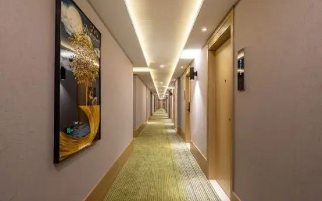 cloud hotel