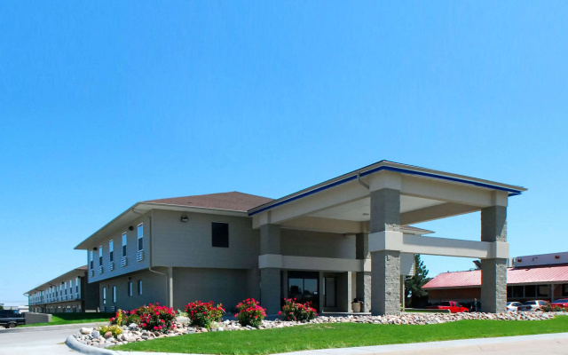 Econo Lodge Inn & Suites Kearney