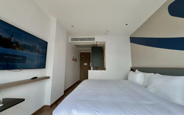 Bedz  Hotel Ban Bueng