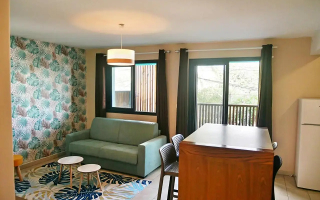 Tropical Suites