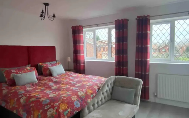 1 Bed Apt- Rural Views- Juliette Balcony - Parking