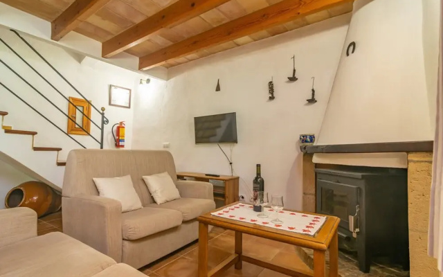 Villa in Pollenca With Private Pool & Garden
