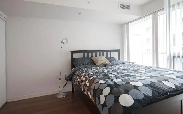 Elite Suites - Queen West offered by Short Term Stays