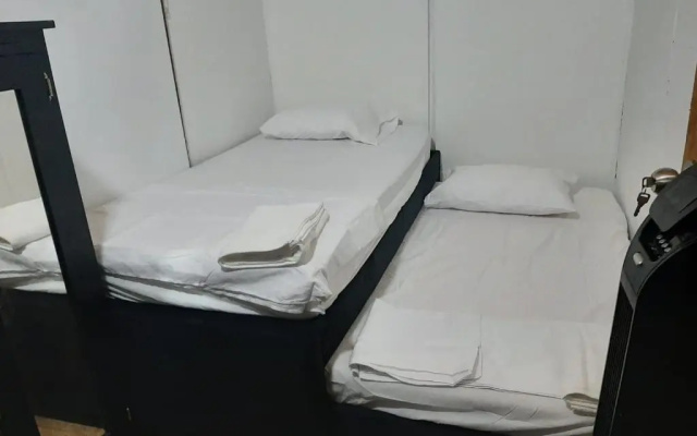 Casita familiar de campo condina