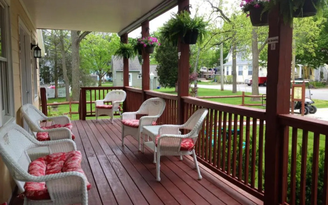 Ahoy Inn Guesthouse