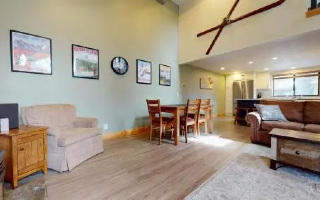 Mammoth Sierra Townhomes #11