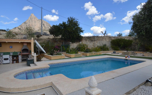 Lovely Holiday Home in Finestrat with Swimming Pool