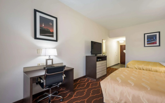 Quality Inn & Suites Huntsville Research Park Area