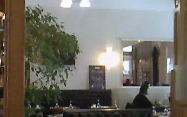 Metropole Hotel