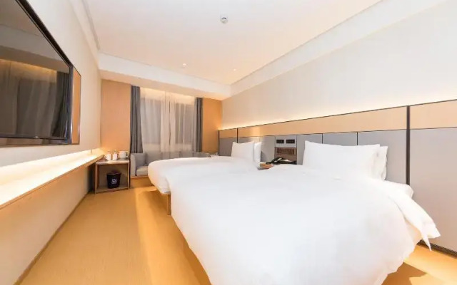 Ji Hotel Shanghai Longbai Xincun Metro Station