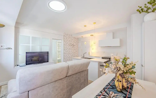 Colon 904 in Madrid With 1 Bedrooms and 1 Bathrooms
