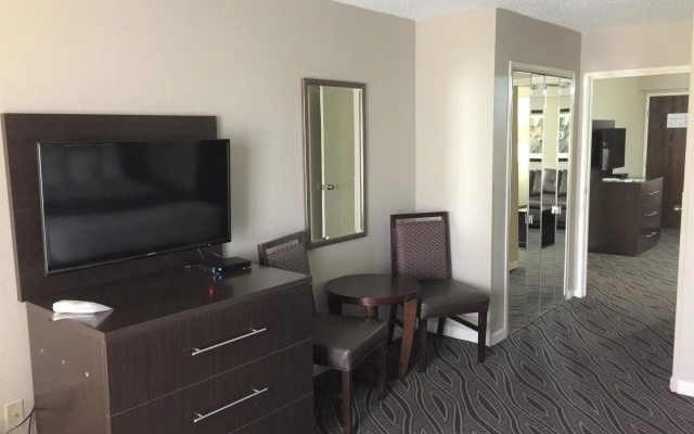 Best Western Plus Galleria Inn & Suites
