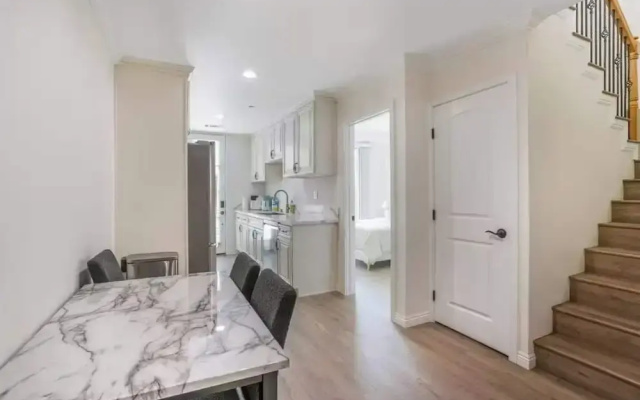 Newly Built Pasadena Retreat Parking Great Location