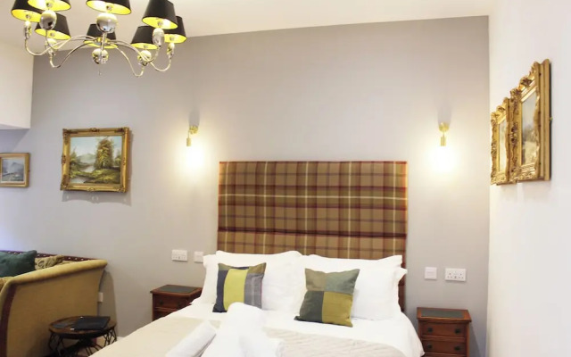 Conon Hotel