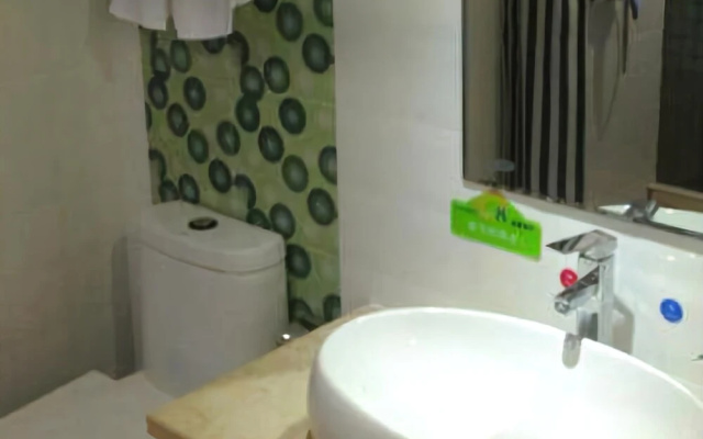 Hui 8 Chain Hotel