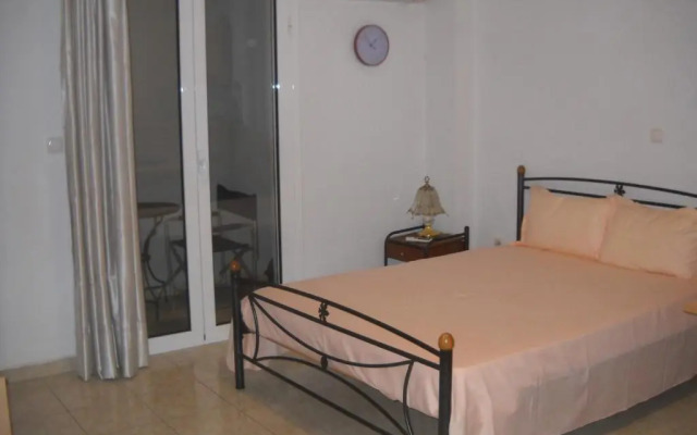 Central Cozy Apartment 4