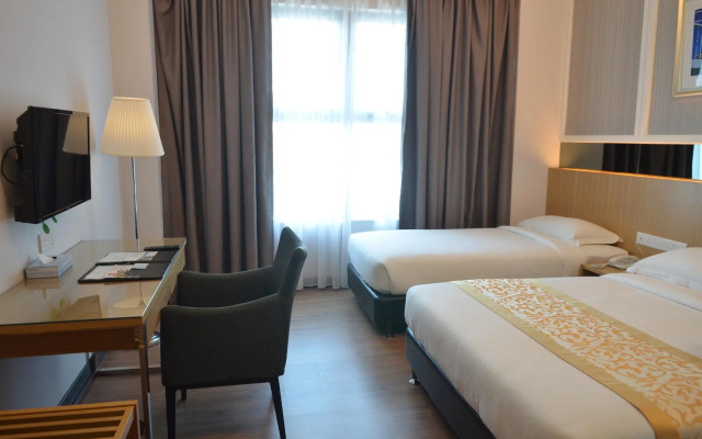 Superior Triple room · Hotel Transit Kuala Lumpur — photo 2