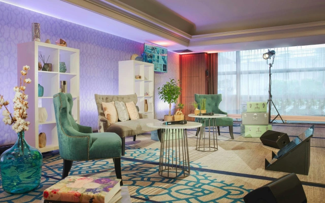 Renaissance Paris La Defense Hotel