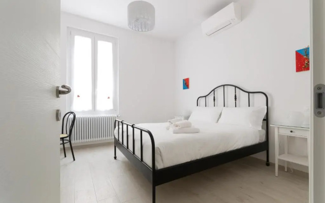HouSmart Vicolo Bolognetti