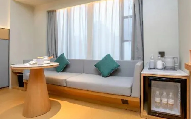 Ji Hotel Shenzhen Baoan Pingzhou Subway Station
