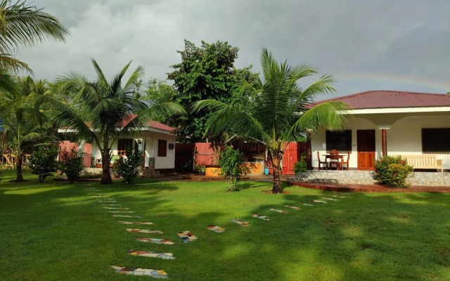 E and N Paradise Island Resort