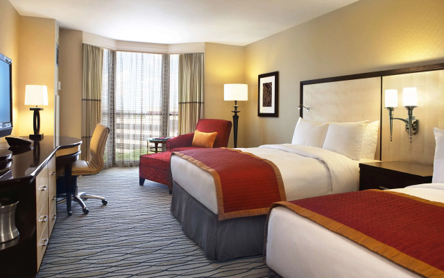 Hilton Rosemont Chicago O'Hare