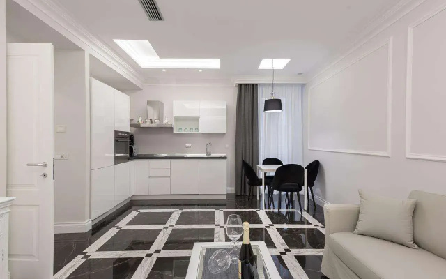 Aurora Luxury Suites