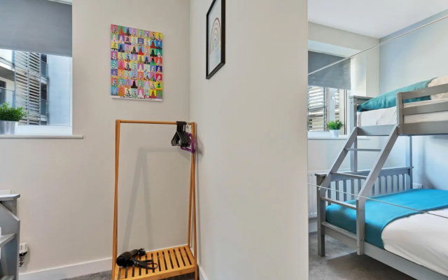 Brighton's Best BIG House 2 | By My Getaways