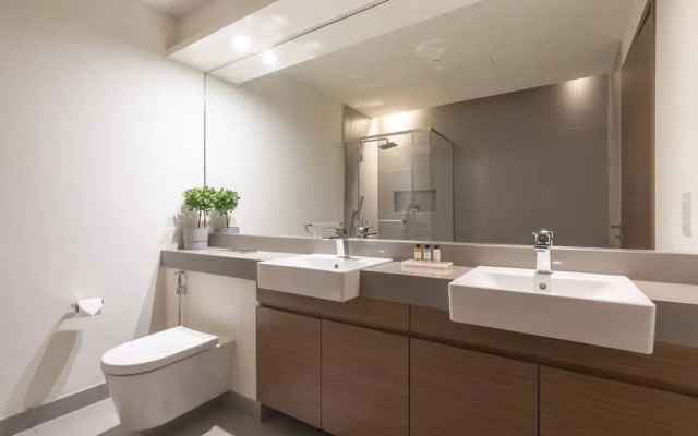 Luxury Apartment, Stroll Away From City Walk!