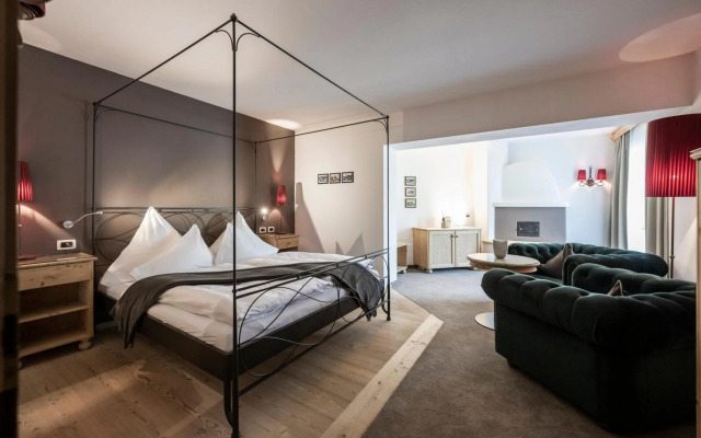  Alpstay – Hotel Acadia – Adults Only