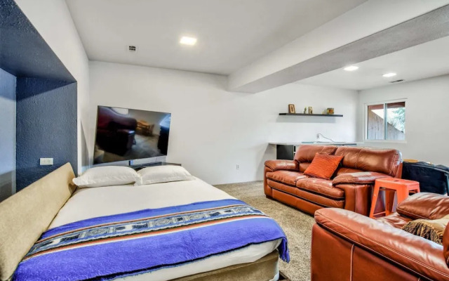 4brfireplace & Mountain Viewsdog-friendly & Hiking Nearby!
