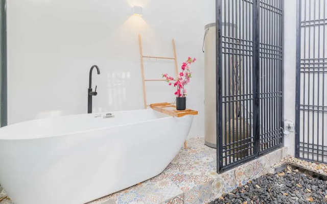 Floral Hotel Yi Shu Yu She Zhouzhuang