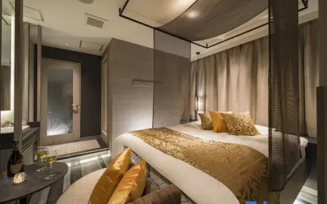 Hotel Retour (Adult Only)