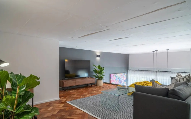 Two Bed Designer Luxury Central De Waterkant