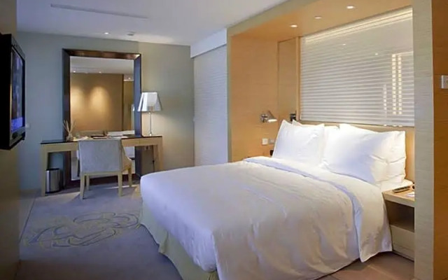 Million Dragon Hotel