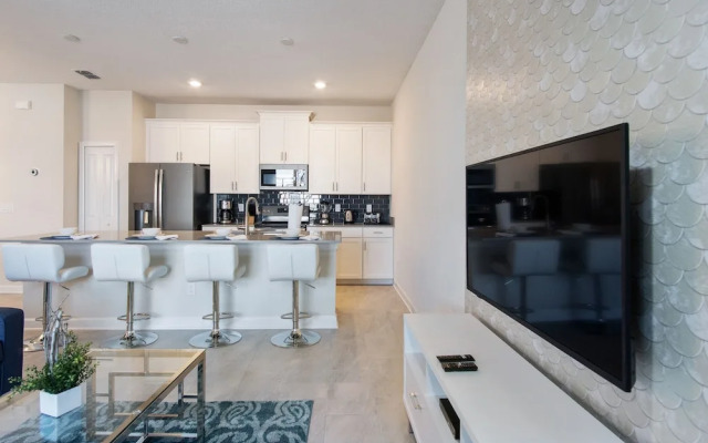 Amazing 4Bd Pool Hm, Storey Lake-4995SWA