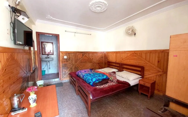 Goroomgo Naini R R Residency Near Mall Road Nainital