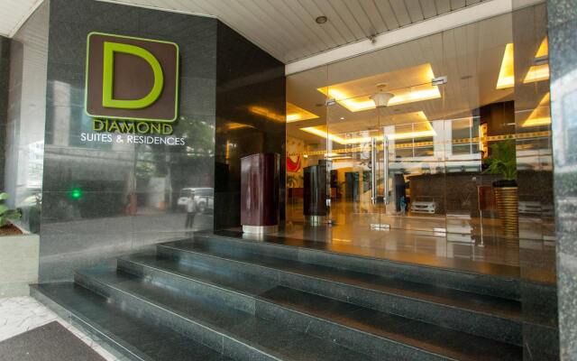 Отель Diamond Suites And Residences Филиппины, Лапу-Лапу - 1 отзыв об отеле, цены и фото номеров - забронировать отель Diamond Suites And Residences онлайн вид на фасад