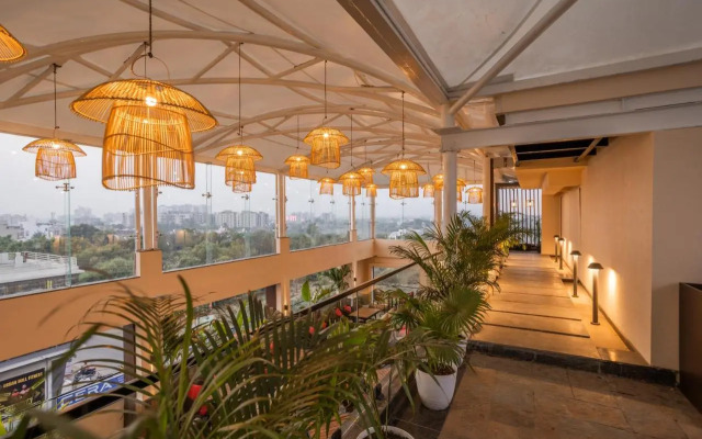 Hotel Golden Aura