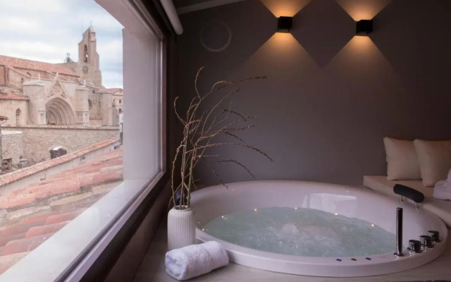 Vallivana Suites & Spa