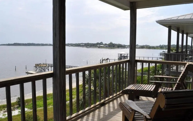 Seahorse Landing