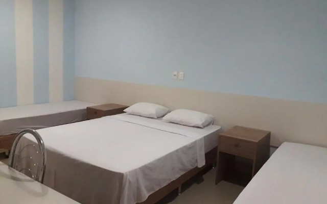 Emmis Park Hotel