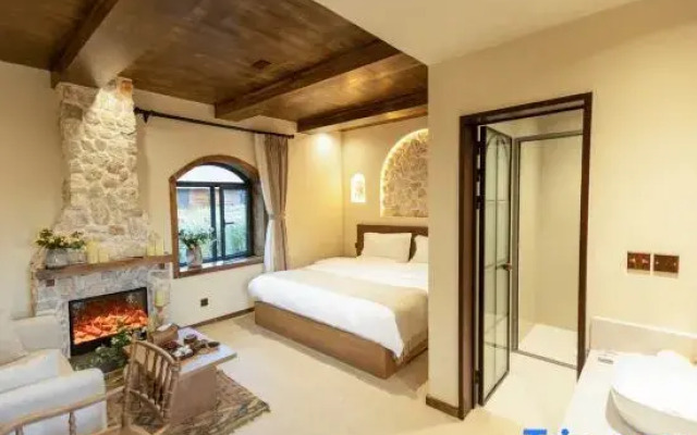 YingjingShanye Hillside Outlook Inn