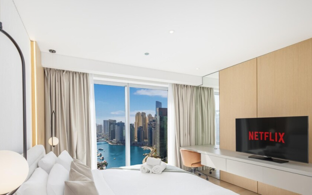 LUX The JW Marina Suite 5