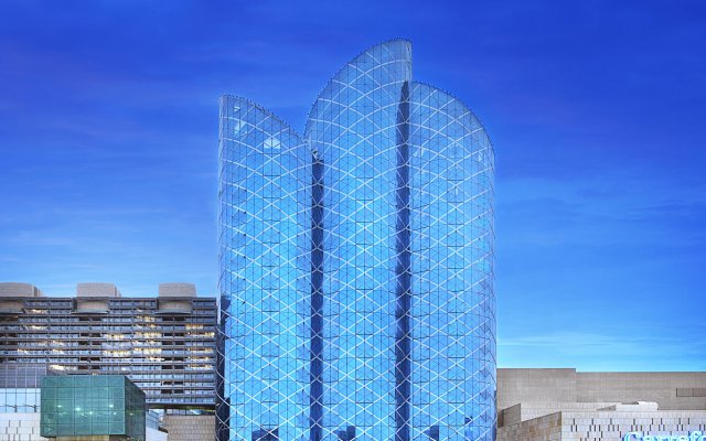 Отель City Seasons Towers ОАЭ, Дубай - 2 отзыва об отеле, цены и фото номеров - забронировать отель City Seasons Towers онлайн вид на фасад